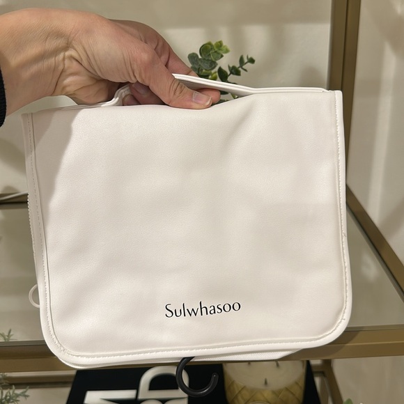 Sulwhasoo Travel Bag